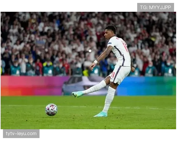 拉什福德蜕变之路：解析英格兰新星如何成为曼联锋线核心