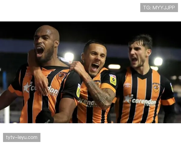 赫尔城黑橙虎新赛季蓄势待发，全力迎战新挑战