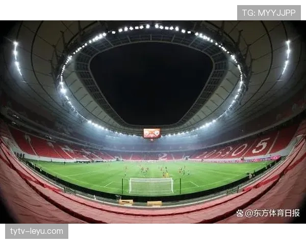 浦东足球场迎来新赛季,中超球队备战状态持续提升 浦东足球场迎来新赛季,中超球队备战状态持续提升