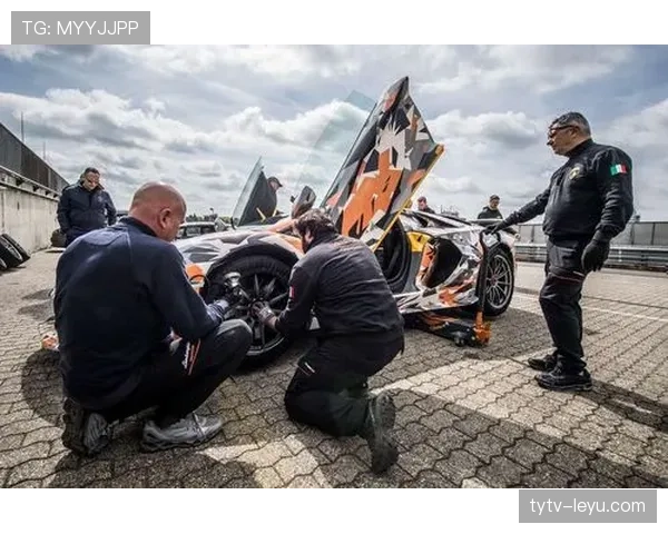 沃克速度优势助力持续提升，突破极限刷新赛道纪录