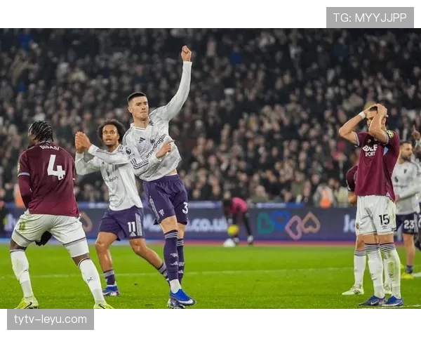 曼联争四形势持续变化,对赛季最终排名带来直接影响 曼联争四形势持续变化,对赛季最终排名带来直接影响